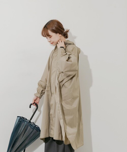 SMELLY（スメリー）の「w.p.c　ユニセックス ウォーターリペレントポンチョ（レインコート/ポンチョ・レディース・BLK/BEG・one）」の12枚目の写真