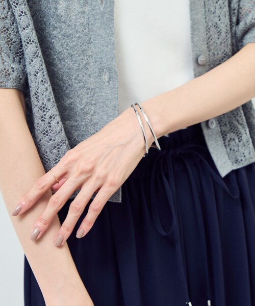 ROPE' PICNIC（ロペピクニック）の「ステンレスデザインバングル（バングル/リストバンド・レディース・ゴールド/ゴールド系/シルバー/シルバー系・F）」の8枚目の写真