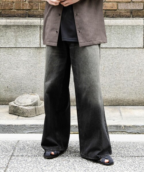 SENSE OF PLACE by URBAN RESEARCH（センスオブプレイスバイアーバンリサーチ）の「『ユニセックス』ヴィンテージライクデニムワイドパンツ（デニムパンツ・メンズ・D.INDIGO/BLACK・M/L）」の11枚目の写真