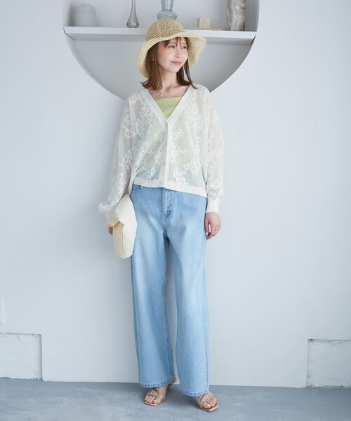 ROPE' PICNIC（ロペピクニック）の「透かし編み花柄Vネックカーディガン（カーディガン/ボレロ・レディース・オフホワイト/ブラウン/ブルー系/カラシ・38）」の7枚目の写真