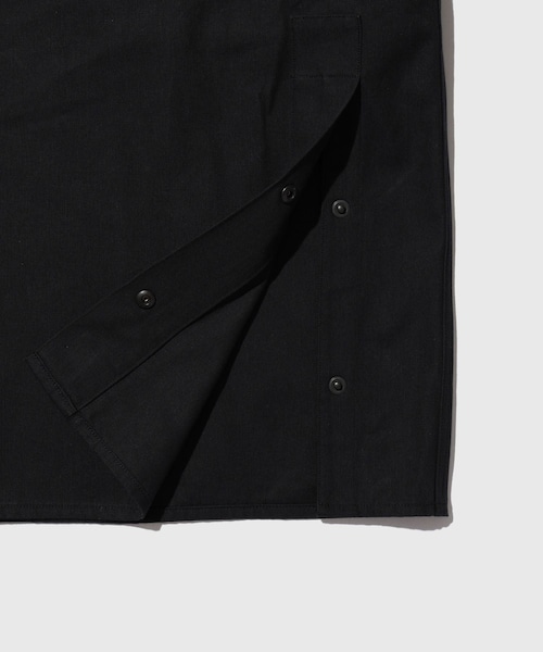 ADAM ET ROPE'(アダムエロペ)の「【blurhms/ブラームス】H Twist Gaba Riding Coat(ダウンジャケット/コート・メンズ・ブラック・2/3)」の9枚目の写真