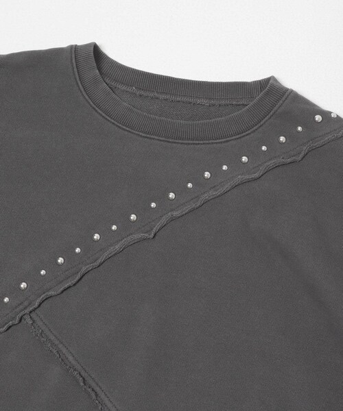 SENSE OF PLACE by URBAN RESEARCH（センスオブプレイスバイアーバンリサーチ）の「スタッズピグメントカットトップ（スウェット・レディース・CHARCOAL/IVORY/BROWN・One）」の19枚目の写真