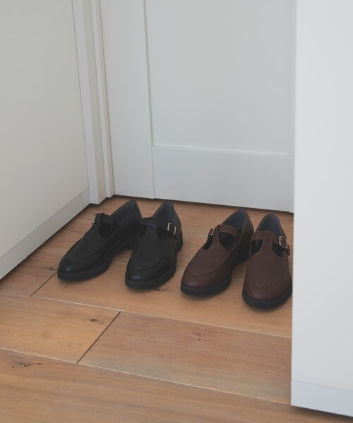 URBAN RESEARCH DOORS(アーバンリサーチドアーズ)の「Tストラップローファー(ローファー・レディース・BROWN/BLACK・36/37/38)」の5枚目の写真