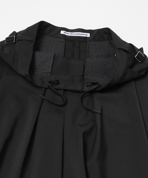 EKAL(エカル)の「White Mountaineering 8 TUCK WIDE SHORT PANTS(その他パンツ・メンズ・BLACK/CHARCOAL/KHAKI・2/3)」の6枚目の写真