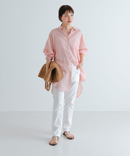 URBAN RESEARCH（アーバンリサーチ）の「『4サイズ展開』テーパードチノパンツ（チノパンツ・レディース・ブラック/オリーブ/キャメル/カーキ/ベージュ/ネイビー/オフ/ダークブラウン・XS/S/M/L）」の15枚目の写真