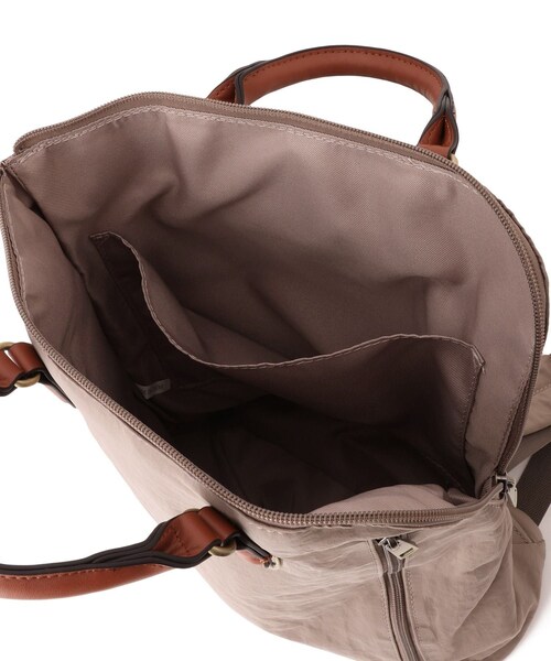 Jayro（ジャイロ）の「皺ナイロンL字リュック（バックパック/リュック・レディース・ブラック/ホワイト系/ブラウン系/ブルー系・F）」の19枚目の写真