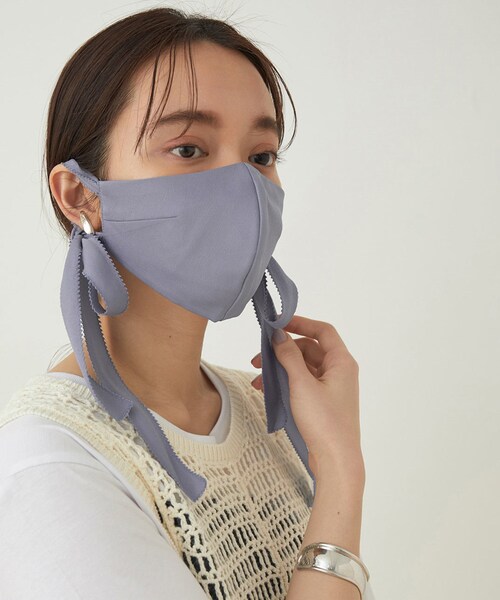 ADAM ET ROPE'（アダムエロペ）の「【トロワズィエムチャコ】リボンマスク（その他・レディース・ブラック/グレー系/ダークブラウン/サックス/クリーム・F）」の7枚目の写真