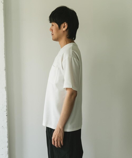 URBAN RESEARCH DOORS（アーバンリサーチドアーズ）の「『Sサイズ/WEB限定』ポンチポケットショートスリーブTシャツ（Tシャツ/カットソー・メンズ・NAVY/WHITE/L.GRAY/L.PINK/INK BLACK・S/M/L/XL）」の22枚目の写真