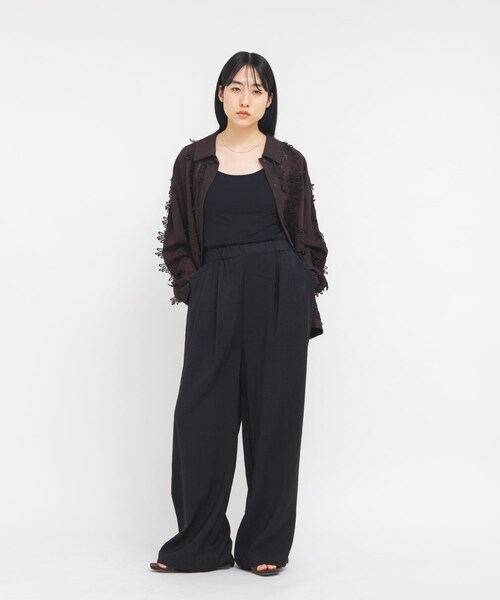 KBF（ケイビーエフ）の「スパゲティストラップカップ付きキャミ（キャミソール・レディース・IVORY/KHAKI/CHARCOAL/OFF/BLACK・One）」の21枚目の写真