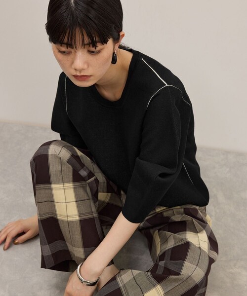 ADAM ET ROPE'(アダムエロペ)の「【サステナブル】ダブルフェイスニットトップス(ニット/セーター・レディース・ブラック/チャコール/レッド・F)」の19枚目の写真
