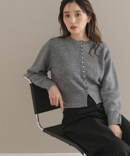 URBAN RESEARCH ROSSO（アーバンリサーチロッソ）の「ボタンデザインニットプルオーバー（カーディガン/ボレロ・レディース・WHITE/PINK/GRAY・Free）」の17枚目の写真