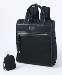 １０ポケットダイバー風素材リュックサック（ＰＣ収納）（Ａ４対応）（ミニポーチチャーム付）Poche Lab（ポッシェ ラボ）