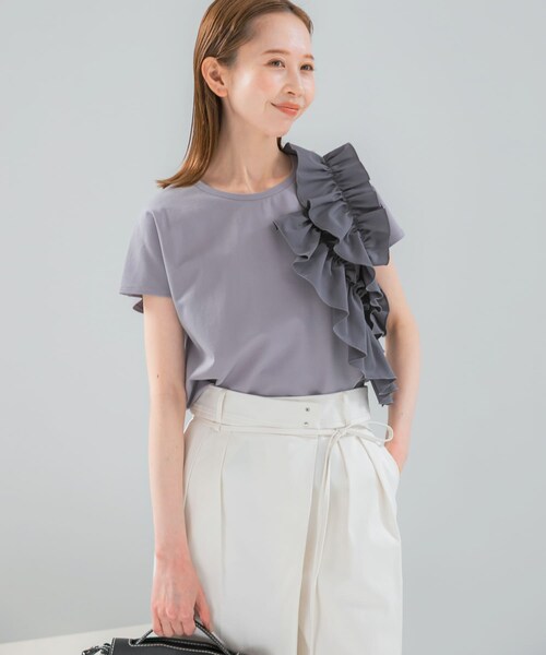 URBAN RESEARCH ROSSO（アーバンリサーチロッソ）の「フリルドッキングTEEブラウス（Tシャツ/カットソー・レディース・OFF WHITE/GRAY/BLACK・Free）」の21枚目の写真