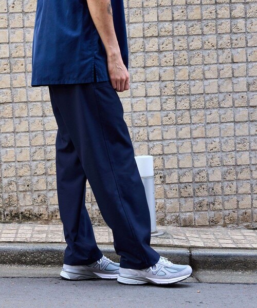 ADAM ET ROPE'（アダムエロペ）の「【WILD LIFE TAILOR】ライトウーステッド ベイカーパンツ（その他パンツ・メンズ・チャコール/ネイビー・L/M）」の17枚目の写真