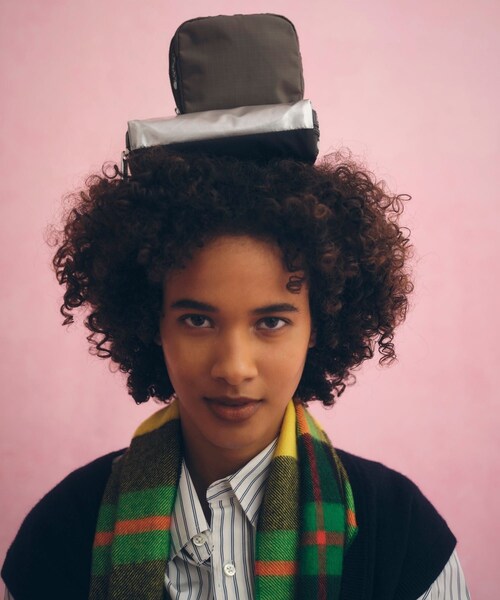 ADAM ET ROPE'（アダムエロペ）の「【LeSportsac for ADAM ET ROPE'】SQUARE COSMETIC (SOLID/SOLID)（ポーチ・レディース・ブラウン・F）」の20枚目の写真