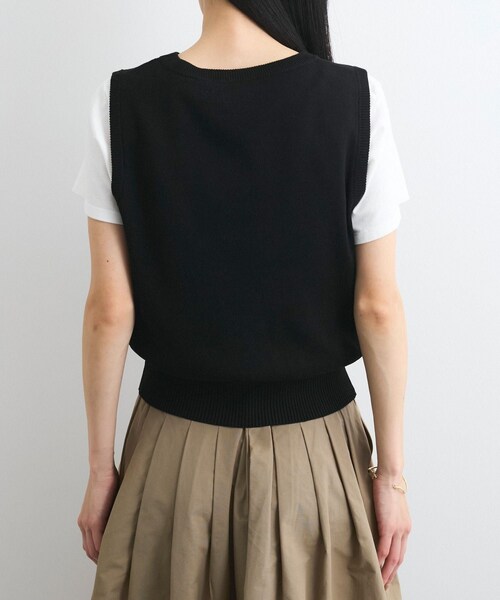 VIS（ビス）の「フラワーモチーフニットベスト（ベスト・レディース・ブラック/ライトグレー/オフホワイト・F）」の17枚目の写真