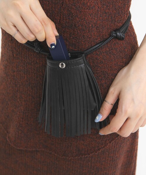 KBF（ケイビーエフ）の「フリンジマルチアクセサリー（ポーチ・レディース・BLACK/IVORY・One）」の16枚目の写真