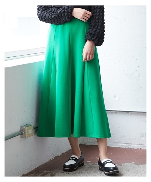 nissen（ニッセン）の「大きいサイズしなやかフレアスカート（ゆったりヒップ）（スカート・レディース・黒/スカーレット/グリーン・L/LL/3L/4L/5L/6L/8L/10L）」の12枚目の写真
