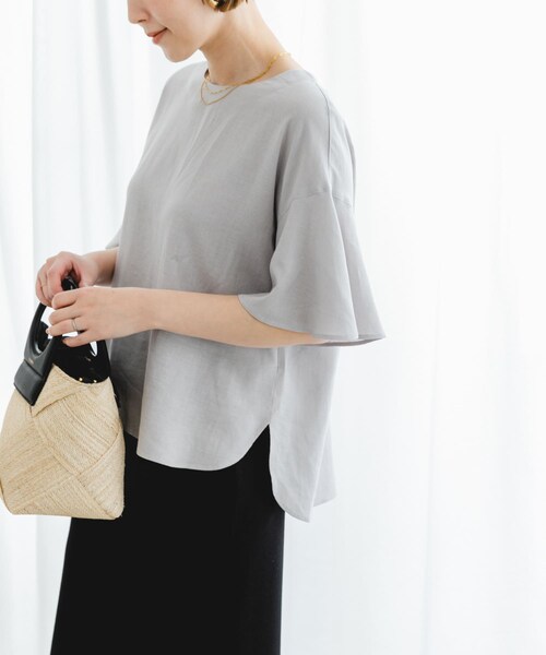 URBAN RESEARCH ROSSO（アーバンリサーチロッソ）の「F by ROSSO　リネンフレアスリーブブラウス（シャツ/ブラウス・レディース・BLUE/PINK/L/GRAY/BLACK・FREE）」の16枚目の写真