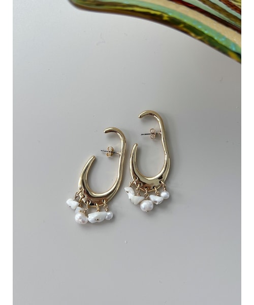 Ungrid（アングリッド）の「パールミックスコンビピアス（ピアス（両耳用）・レディース・シルバー/ゴールド・F）」の3枚目の写真