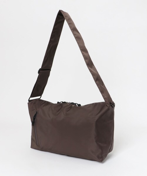 URBAN RESEARCH DOORS（アーバンリサーチドアーズ）の「『別注』YAKPAK×DOORS　SHOULDER BAG M（ショルダーバッグ・メンズ・BLACK/CHARCOAL/BROWN/WHITE・-）」の21枚目の写真