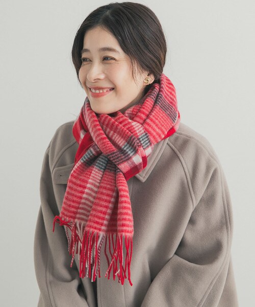 URBAN RESEARCH DOORS（アーバンリサーチドアーズ）の「ウールチェックストール（ストール/ショール・レディース・GRAY/RED/BLUE/GREEN・one）」の16枚目の写真