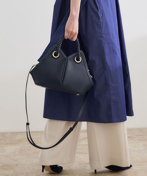 ROPE'（ロペ）の「【teau】navire（ナビーレ） SHOULDER BAG Small / 2way（ハンドバッグ・レディース・オフホワイト/ネイビー・F）」の16枚目の写真