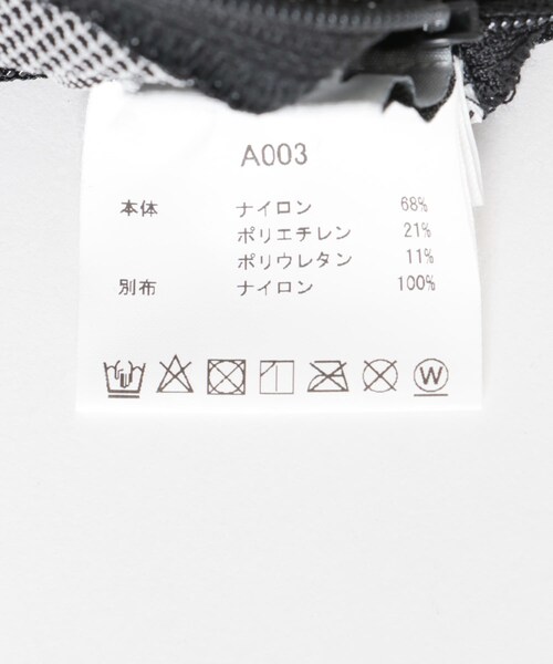 URBAN RESEARCH（アーバンリサーチ）の「ES.1　ULTRA WAIST BAG（ボディバッグ/ウエストポーチ・メンズ・black・Free）」の9枚目の写真