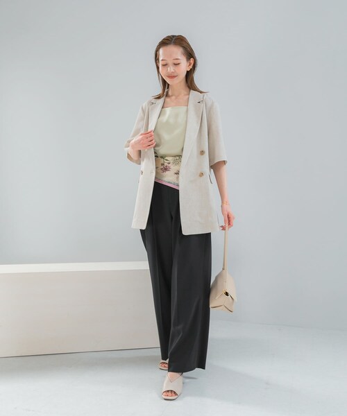 URBAN RESEARCH ROSSO（アーバンリサーチロッソ）の「防シワ リネンライクハーフスリーブジャケット（テーラードジャケット・レディース・L.BEIGE/BLACK・36/38）」の22枚目の写真