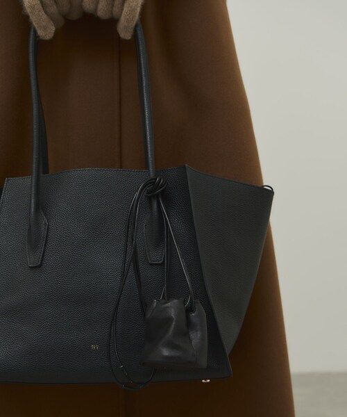 ADAM ET ROPE'(アダムエロペ)の「【PFT】Drawstrig Mini Pochette(ショルダーバッグ・レディース・ブラック/ブラウン・F)」の9枚目の写真