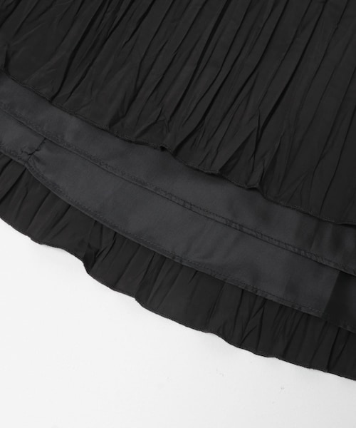 URBAN RESEARCH DOORS（アーバンリサーチドアーズ）の「タフタランダムプリーツスカート（スカート・レディース・ECRU/BLACK・Free）」の12枚目の写真