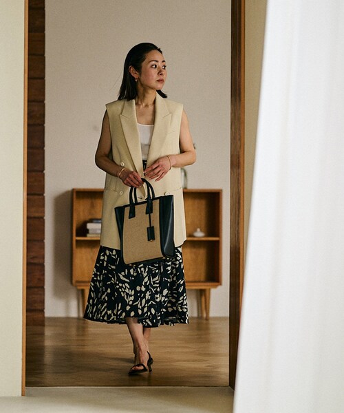 ROPE'（ロペ）の「【E'POR】 I BAG Medium（キャンバスコンビ縦型トートバッグ）（ハンドバッグ・レディース・ブラック系/オフホワイト・F）」の11枚目の写真