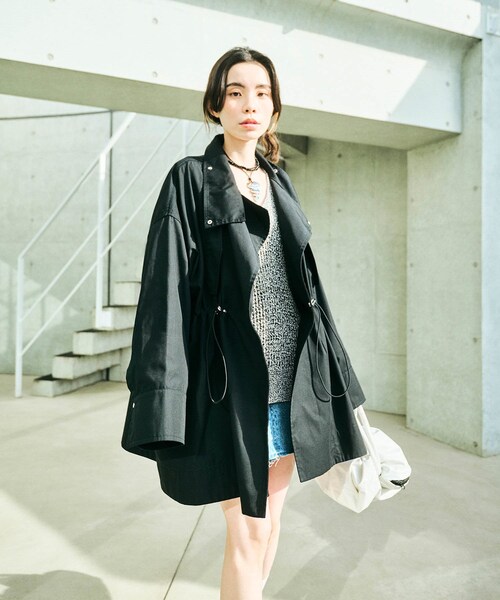 ADAM ET ROPE'（アダムエロペ）の「【WEB限定】スタンドカラーハーフモッズコート（モッズコート・レディース・ブラック/オフホワイト/カーキ系・F）」の20枚目の写真