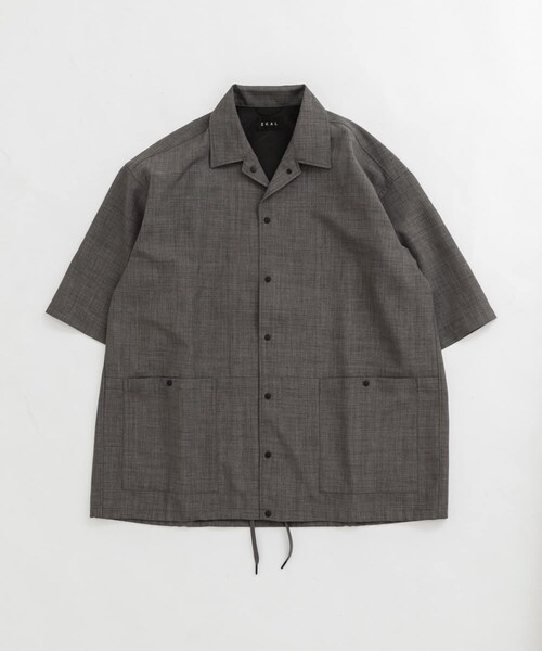 EKAL（エカル）の「『吸水速乾/UVカット/UR TECH』ハイツイストショートスリーブシャツ（シャツ/ブラウス・メンズ・モカグレー/チャコール・M/L）」の2枚目の写真