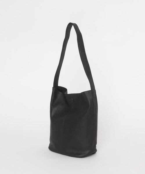 URBAN RESEARCH（アーバンリサーチ）の「Morphee　CYLINDER S（ショルダーバッグ・メンズ・NAPPA BLK・S）」の4枚目の写真