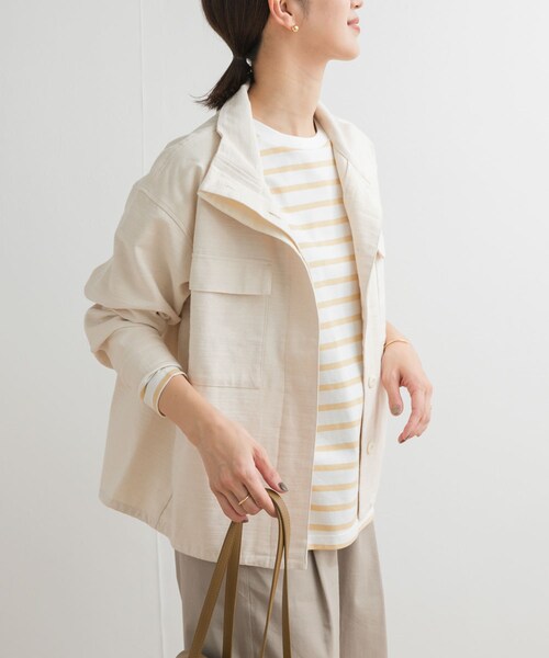 URBAN RESEARCH DOORS（アーバンリサーチドアーズ）の「ミリタリースタンドカラージャケット（ミリタリージャケット・レディース・NATURAL/KHAKI・M）」の3枚目の写真