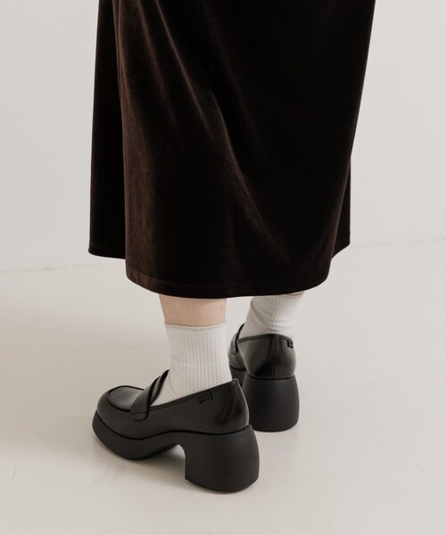 THE GOODLAND MARKET（ザグッドランドマーケット）の「CAMPER　Thelma（ローファー・レディース・10.BLACK/13.OFF・37/38/39）」の14枚目の写真