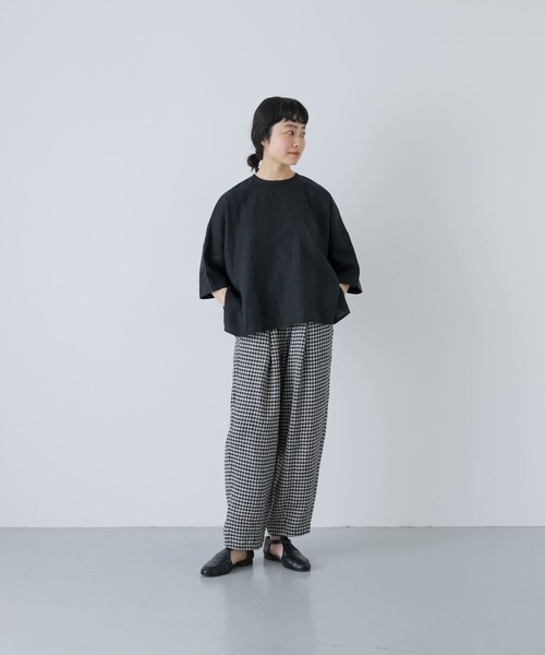 かぐれ（カグレ）の「リネンクルーネック半袖シャツ（シャツ/ブラウス・レディース・OFF/BLACK/ROYAL BLUE・Free）」の21枚目の写真