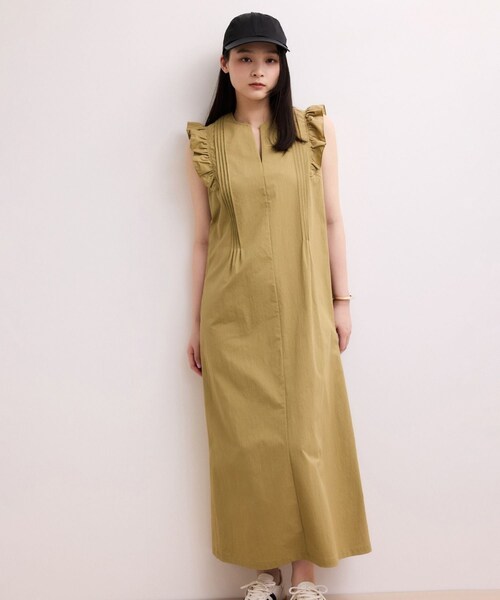 ADAM ET ROPE'（アダムエロペ）の「【WEB限定】フリルショルダーワンピース（ワンピース・レディース・ブラック/ベージュ・36/38）」の10枚目の写真
