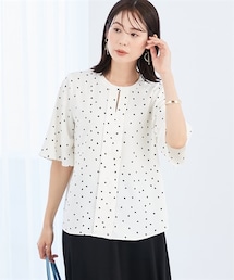 7days Life Styling | ストレッチパウダーサテンキーネックフレア袖ブラウス(しわになりにくい・速乾・洗濯機OK・UVカット)<大きいサイズ有>(シャツ/ブラウス)