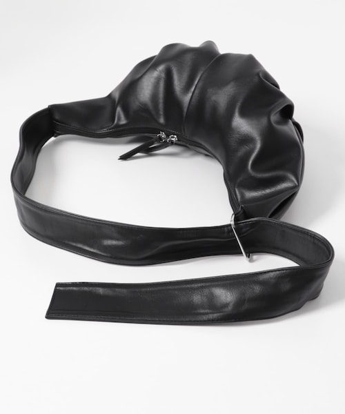 SENSE OF PLACE by URBAN RESEARCH（センスオブプレイスバイアーバンリサーチ）の「クロワッサンショルダーバッグ（ショルダーバッグ・レディース・BLACK/MUSTARD/BEIGE・One）」の15枚目の写真