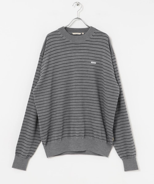URBAN RESEARCH（アーバンリサーチ）の「FARAH　High Gauge Striped Crew-Neck Sweater（ニット/セーター・メンズ・Black/Gray・M/L）」の2枚目の写真