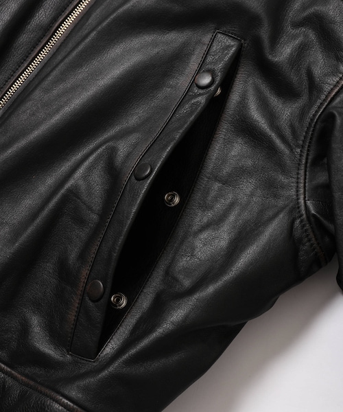 ADAM ET ROPE'（アダムエロペ）の「【CCU/シーシーユー】BOMBER JACKET（MA-1・メンズ・ブラック/ダークブラウン・2）」の10枚目の写真