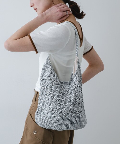 SENSE OF PLACE by URBAN RESEARCH（センスオブプレイスバイアーバンリサーチ）の「メタリックヤーンバッグ（かごバッグ・レディース・SILVER/NAVY/BROWN/MIX・One）」の5枚目の写真