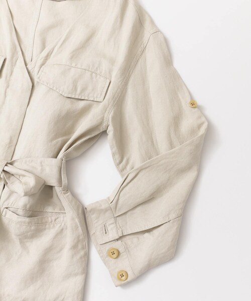 URBAN RESEARCH（アーバンリサーチ）の「LI/RYノーカラーサファリジャケット∴（ミリタリージャケット・レディース・BEIGE/NAVY・FREE）」の9枚目の写真