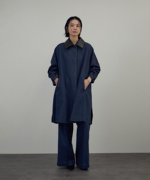 ADAM ET ROPE'(アダムエロペ)の「デニムテントシルエットステンカラーコート(ステンカラーコート・レディース・ネイビー系・F)」の5枚目の写真