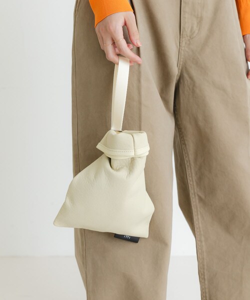 URBAN RESEARCH（アーバンリサーチ）の「ITTI　ANNIE SMALL RICE BAG（ハンドバッグ・レディース・black/ivory・FREE）」の7枚目の写真