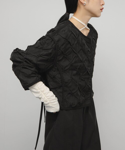 KBF（ケイビーエフ）の「シャーリングショートジャケット（ブルゾン・レディース・IVORY/BLACK・one）」の20枚目の写真