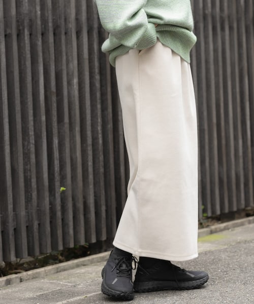 EKAL（エカル）の「ウォームドジャージスカート（スカート・レディース・アイボリー/ブラック/ブラウン・one）」の2枚目の写真