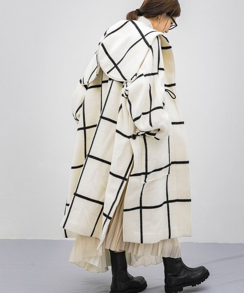 URBAN RESEARCH（アーバンリサーチ）の「rito structure　GRID-PATTERN DUFFLE COAT（ダッフルコート・レディース・CGY/WHT・2）」の10枚目の写真